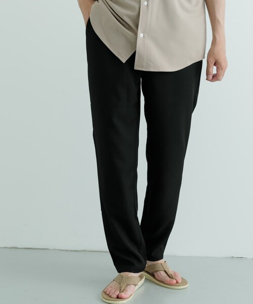 ITEMS URBANRESEARCH(アイテムズ アーバンリサーチ)の「『吸水速乾/イージーケア/UVカット』『セットアップ対応』高機能ツイル ウエストイージー スラックス(その他パンツ・メンズ・CHA/BLUGRY/NVY/BLK・M/L)」の6枚目の写真