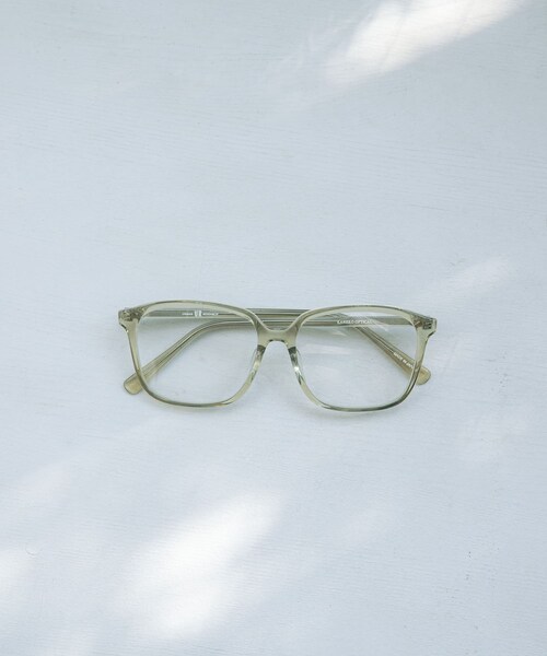 URBAN RESEARCH（アーバンリサーチ）の「『別注』KANEKO OPTICAL×URBAN RESEARCH　スクエアクリアUVレンズ（メガネ・レディース・クリアオリーブ/クリアブラウン・-）」の16枚目の写真