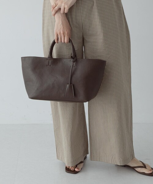 URBAN RESEARCH Sonny Label（アーバンリサーチサニーレーベル）の「2WAYワイドハンドバッグ（ハンドバッグ・レディース・ブラック/Dブラウン・One）」の16枚目の写真