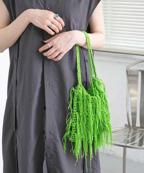 KBF（ケイビーエフ）の「フリンジニットBAG（ハンドバッグ・レディース・GREEN/BEIGE/BLACK・one）」の16枚目の写真
