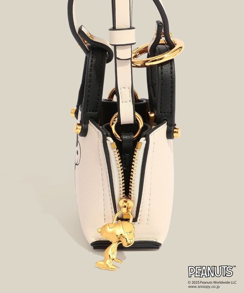 ROPE'（ロペ）の「【WEB限定/一部店舗限定】【E'POR×PEANUTS】別注 Y BAG Pico（ハンドバッグ・レディース・ブラック/オフホワイト/レッド・F）」の19枚目の写真