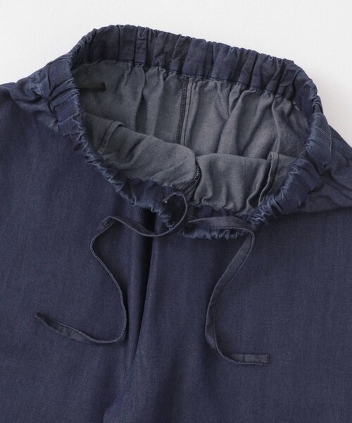 URBAN RESEARCH DOORS(アーバンリサーチドアーズ)の「リヨセルデニムイージーパンツ(デニムパンツ・レディース・BLACK/INDIGO・M/L)」の8枚目の写真