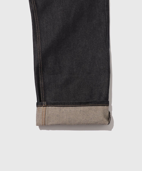 ADAM ET ROPE'(アダムエロペ)の「【SILPHIUM/シルフィウム】CORE DENIM(デニムパンツ・メンズ・ブラック/ネイビー・30/32/34)」の13枚目の写真