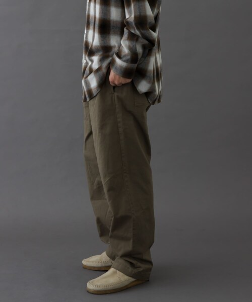 URBAN RESEARCH DOORS(アーバンリサーチドアーズ)の「FORK&SPOON イージーチノパンツ(チノパンツ・メンズ・BLACK/SAGE・4/5)」の15枚目の写真