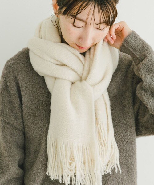 ITEMS URBANRESEARCH(アイテムズ アーバンリサーチ)の「ベーシックストール(ストール/ショール・レディース・CHA/OFF/MOC/YEL・FREE)」の1枚目の写真