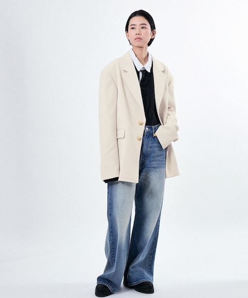 ADAM ET ROPE'(アダムエロペ)の「BOXY SET UP JACKET(テーラードジャケット・レディース・ブラック/ベージュ系・38/40/42)」の10枚目の写真