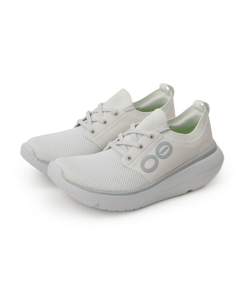 ROPE' PICNIC(ロペピクニック)の「【J'aDoRe限定】【OOFOS/ウーフォス】Womens OOmy Stride(スニーカー・レディース・ブラック/ホワイト・23.0/24.0)」の2枚目の写真