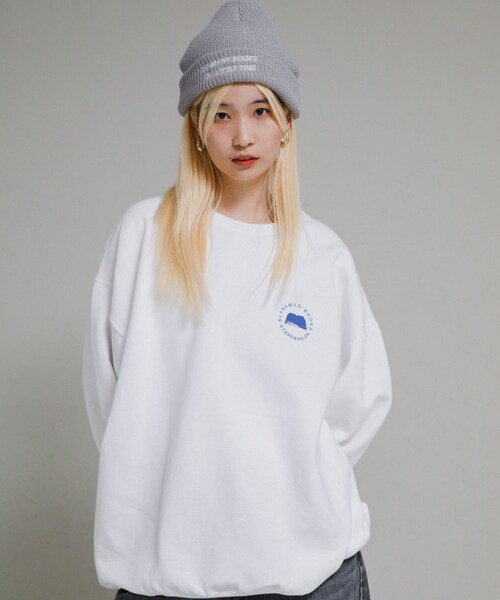 URBAN RESEARCH(アーバンリサーチ)の「BLANKMAG Go browse Crew(スウェット・メンズ・White/Black・M/L/XL)」の4枚目の写真