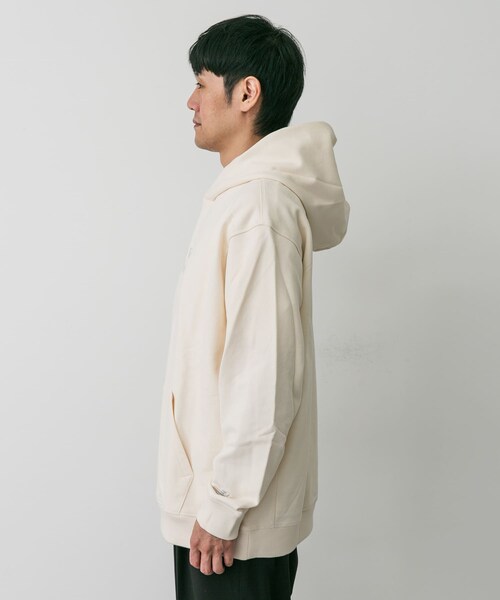 URBAN RESEARCH DOORS(アーバンリサーチドアーズ)の「NEW BALANCE Athletics クラシックスフーディ(パーカー・メンズ・PEF/BK・M/L/XL)」の6枚目の写真