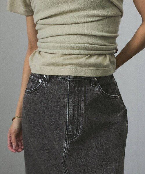 ADAM ET ROPE'(アダムエロペ)の「【WEB限定】リメイクライクデニムスリットスカート(デニムスカート・レディース・チャコール/ブルー系/サックス・M/S)」の14枚目の写真