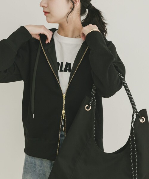 ITEMS URBANRESEARCH(アイテムズ アーバンリサーチ)の「ダンボールジップパーカー(パーカー・レディース・BLK/BRN/GRY・FREE)」の5枚目の写真