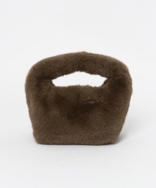 URBAN RESEARCH ROSSO（アーバンリサーチロッソ）の「LE VERNIS　Fake fur micro bag（ハンドバッグ・レディース・グリーン/ライトベージュ/パープル/ブラウン・-）」の6枚目の写真