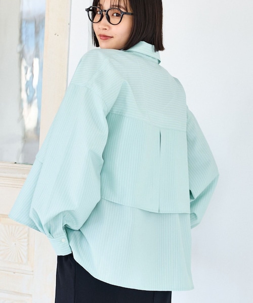 VIS(ビス)の「裾ティアードオーバーシャツ/UVケア・イージーケア(シャツ/ブラウス・レディース・ホワイト/ダークブラウン/ライトグリーン/サックス・F)」の3枚目の写真