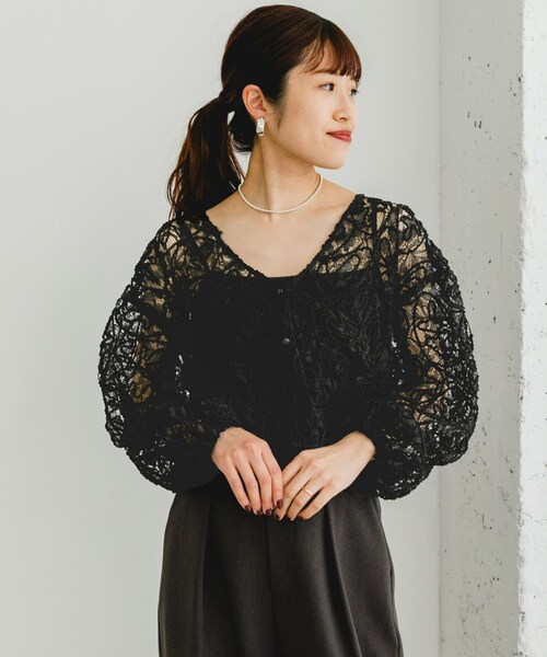 URBAN RESEARCH ROSSO（アーバンリサーチロッソ）の「F by ROSSO　コードレースブラウス（シャツ/ブラウス・レディース・OFF WHITE/BLACK・FREE）」の18枚目の写真