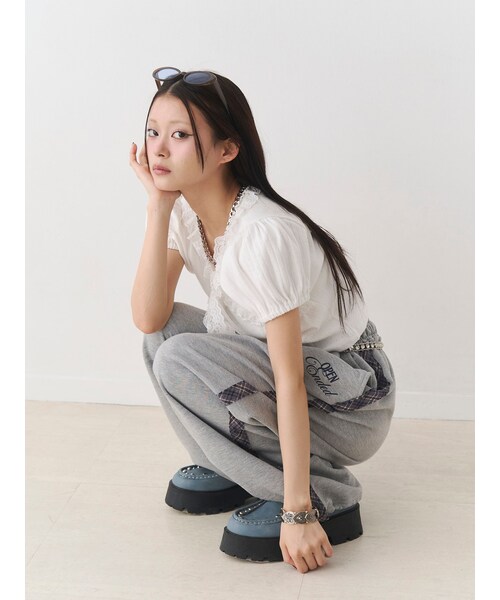 jouetie(ジュエティ)の「ロゴルーズスウェットパンツ(その他パンツ・レディース・グレー/ブラック/ネイビー・F)」の2枚目の写真