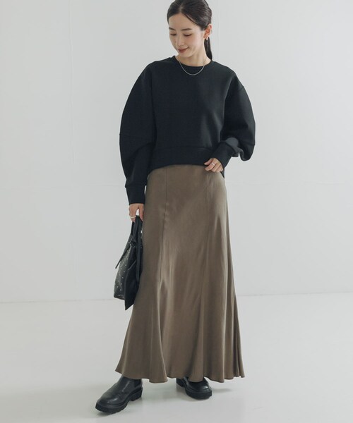 URBAN RESEARCH（アーバンリサーチ）の「ボリュームスリーブダンボールトップス（スウェット・レディース・OFF/CHARCOAL/BLACK・FREE）」の20枚目の写真