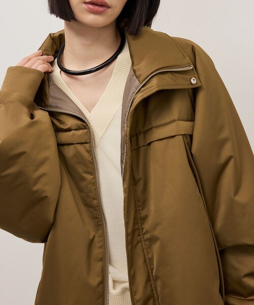 ADAM ET ROPE'(アダムエロペ)の「【WEB限定】・【定番】スタンドカラーフライトジャケット(その他アウター・レディース・ブラック/ブラウン/キャメル・F)」の15枚目の写真