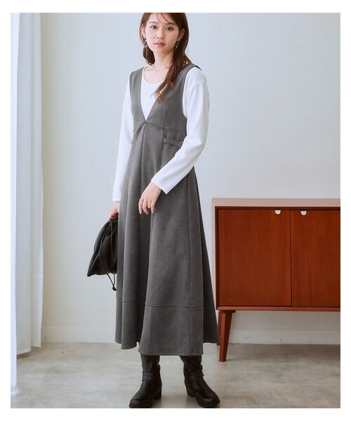 nissen（ニッセン）の「スエード調サイドDカンベルト付深Vネック