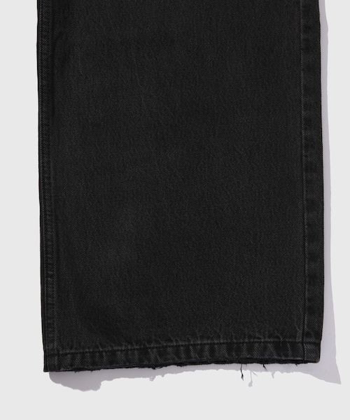 ADAM ET ROPE'（アダムエロペ）の「【CODA/コーダ】BLACK WASHED DISTRESSED BREAK CUT WIDE STRIGHT JEANS（デニムパンツ・メンズ・ブラック・0/1/2）」の9枚目の写真