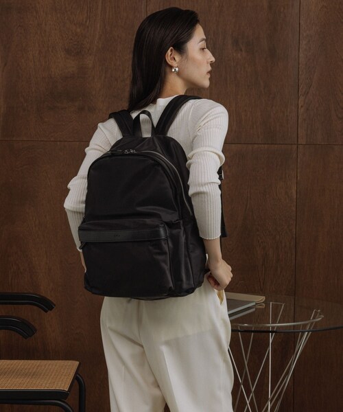 ROPE'(ロペ)の「【E'POR】【A4/PC対応・撥水・軽量】Pac Sac(パックサック)【26SS/新型】/累計1万点販売・一部WEB限定(バックパック/リュック・レディース・ブラック/グレー/ダークブラウン/ベージュ・F)」の21枚目の写真