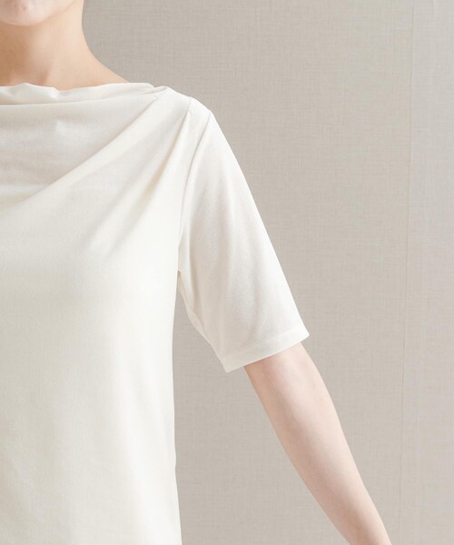 URBAN RESEARCH ROSSO（アーバンリサーチロッソ）の「シアーストレッチベロアカットソー（Tシャツ/カットソー・レディース・OFF/CH/LACQUER・FREE）」の14枚目の写真