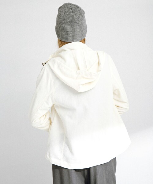 URBAN RESEARCH Sonny Label（アーバンリサーチサニーレーベル）の「撥水マウンテンパーカー（マウンテンパーカー・レディース・オフ/ブラック/ベージュ・36/38）」の10枚目の写真