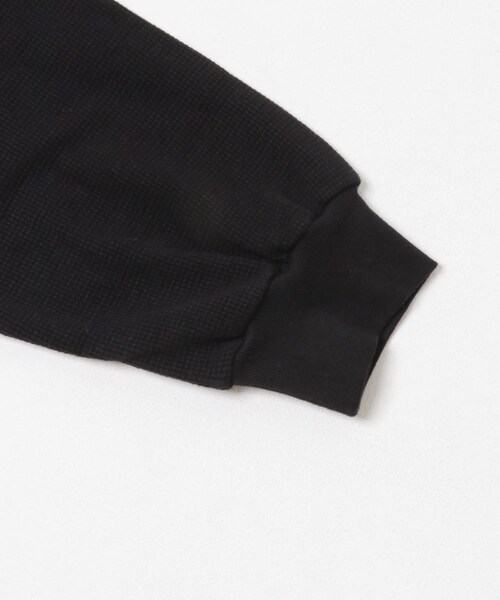 URBAN RESEARCH(アーバンリサーチ)の「REVERBERATE HALF ZIPP THERMAL(Tシャツ/カットソー・メンズ・GRAY/BLACK・1/2)」の5枚目の写真