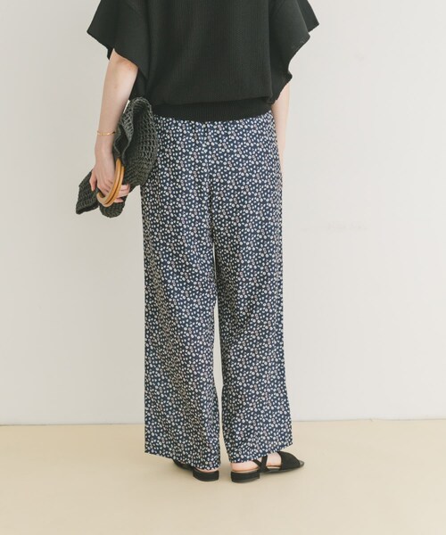 ITEMS URBANRESEARCH（アイテムズ アーバンリサーチ）の「ガライージーワイドパンツ（その他パンツ・レディース・NVY/MNT/WHT・FREE）」の6枚目の写真