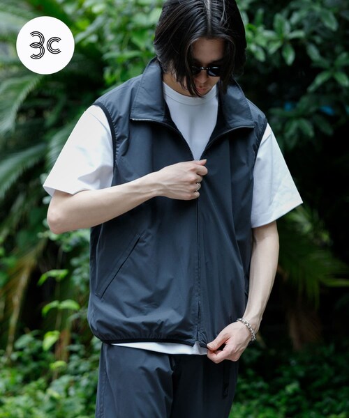 URBAN RESEARCH（アーバンリサーチ）の「SOLOTEXハイストレッチベスト（ベスト・メンズ・CHARCOAL/BLACK/KHAKI・M/L）」の20枚目の写真