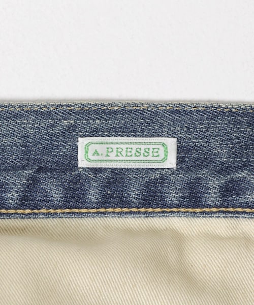 URBAN RESEARCH（アーバンリサーチ）の「A PRESSE　No.37 Washed Wide Denim（デニムパンツ・メンズ・INDIGO・30-30/32-30/34-30/36-30）」の8枚目の写真