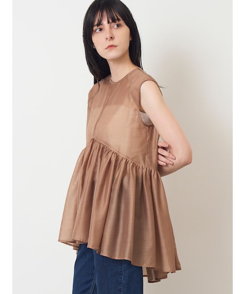 ELENDEEK(エレンディーク)の「SHEER PEPLUM BL(シャツ/ブラウス・レディース・チャコールグレー/レッド/ベージュ・F)」の4枚目の写真