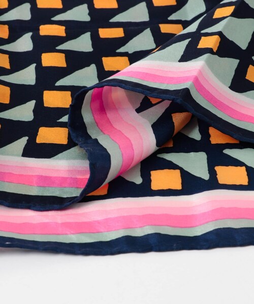 URBAN RESEARCH ROSSO（アーバンリサーチロッソ）の「VINTAGE　DIORスカーフ（バンダナ/スカーフ・レディース・SQUARE・-）」の6枚目の写真