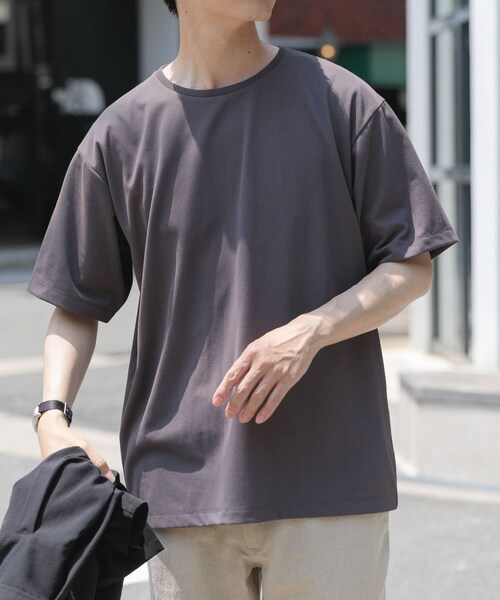 ITEMS URBANRESEARCH（アイテムズ アーバンリサーチ）の「『UVカット』汗染み防止×吸水速乾Tシャツ（Tシャツ/カットソー・メンズ・WHT/OLV/CHA・M/L）」の13枚目の写真