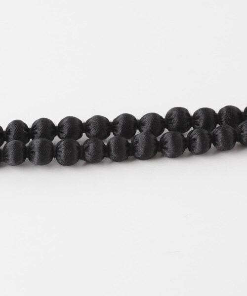 かぐれ（カグレ）の「CITRUS　GUDLI NECKLACE（ネックレス・レディース・ECRU/BLACK/L GREY・-）」の9枚目の写真