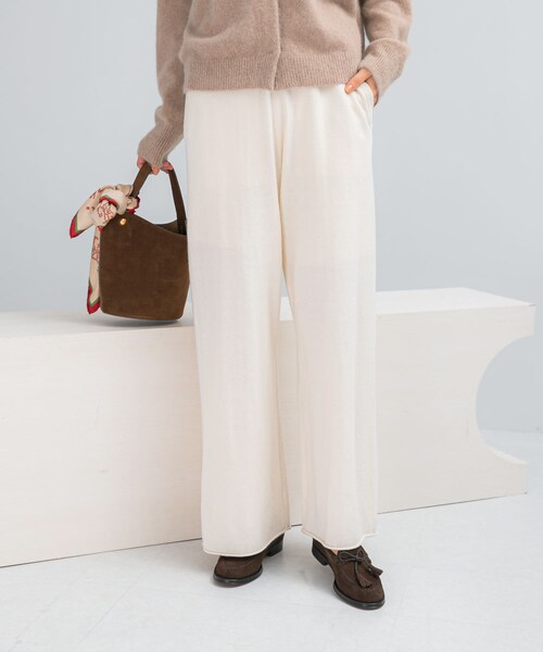 URBAN RESEARCH ROSSO（アーバンリサーチロッソ）の「メリノウールニットパンツ（その他パンツ・レディース・IVORY/BLACK・Free）」の5枚目の写真