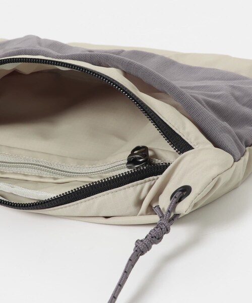 URBAN RESEARCH DOORS(アーバンリサーチドアーズ)の「patagonia TERRAVIA SACOCHE(ショルダーバッグ・メンズ・BLK/MYGR/DNBR/CNGR/GLCB・One)」の15枚目の写真