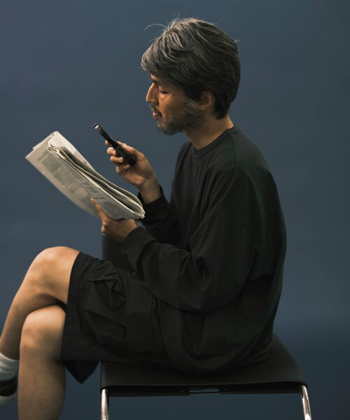 URBAN RESEARCH(アーバンリサーチ)の「Wide Dad BREEZY TECH LONG-SLEEVE T-SHIRTS(Tシャツ/カットソー・メンズ・D.NAVY/BLACK/CHARCOAL・1/2)」の21枚目の写真