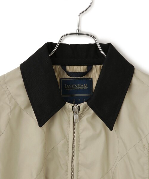 ADAM ET ROPE'(アダムエロペ)の「【J'aDoRe・店舗限定】【LAVENHAM(ラベンハム)】LAVENHAM_SIDE POCKET UNWADDED TEYNHAM WOMENS(ブルゾン・レディース・ブラック系/ベージュ系・10/8)」の19枚目の写真