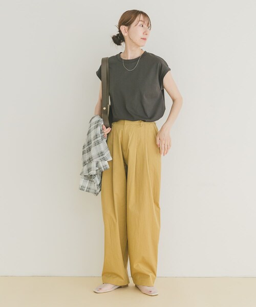 ITEMS URBANRESEARCH（アイテムズ アーバンリサーチ）の「ナイロンコクーンパンツ（その他パンツ・レディース・KHK/BEG/NVY・FREE）」の7枚目の写真