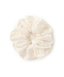 ADAM ET ROPE'（アダムエロペ）の「【J’aDoRe限定】【Pien Studios（ピエン スタジオ）】scrunchie white poof（シュシュ・レディース）」