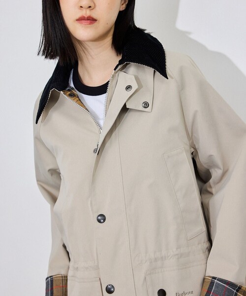 ADAM ET ROPE'(アダムエロペ)の「【Barbour for ADAM ET ROPE'】別注Shirring Bedale(その他アウター・レディース・ブラック/ベージュ・34/36)」の16枚目の写真