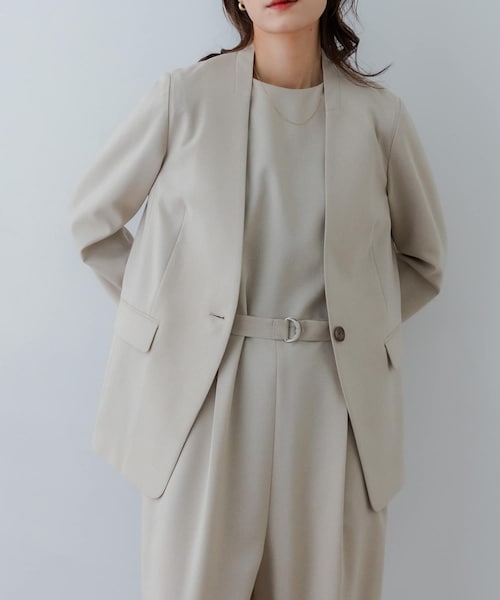 URBAN RESEARCH（アーバンリサーチ）の「『2サイズ展開』ノーカラージャケット（ノーカラージャケット・レディース・BEIGE/BLACK/NAVY・36/38）」の2枚目の写真