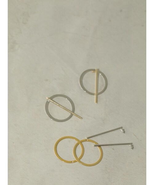 ELENDEEK（エレンディーク）の「2WAY IO PIERCE（ピアス（両耳用）・レディース・シルバー/ゴールド・F）」の13枚目の写真