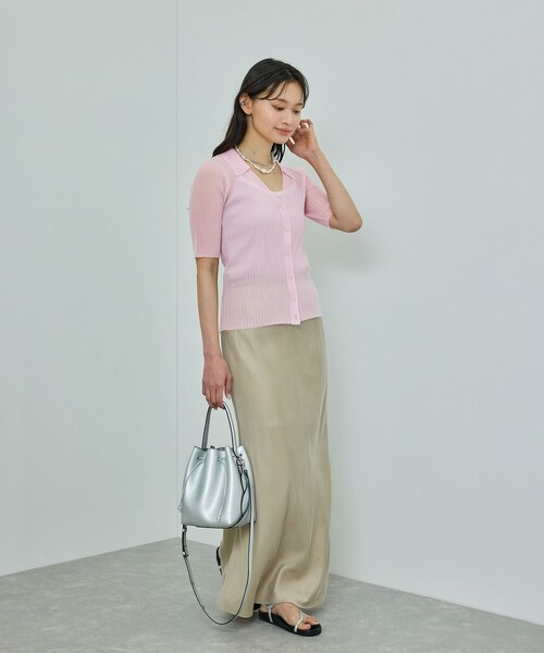 ROPE'（ロペ）の「【洗える】【WEB・一部店舗限定】シアーリブＶネックポロニット（ニット/セーター・レディース・ブラック/ベージュ/ターコイズ/ピンク・F）」の15枚目の写真