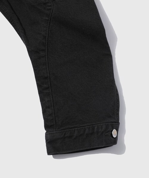 ADAM ET ROPE'（アダムエロペ）の「【NVRFRGT/ネヴァーフォーゲット】3D TRUCKER JACKET（その他アウター・メンズ・チャコール・2/3）」の6枚目の写真