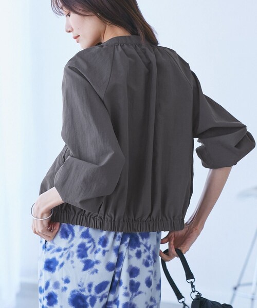 ROPE' PICNIC（ロペピクニック）の「【撥水加工・花粉ガード】リサイクルナイロンブルゾン（ブルゾン・レディース・チャコール/ホワイト系/ベージュ・38）」の10枚目の写真