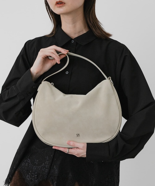 SENSE OF PLACE by URBAN RESEARCH（センスオブプレイスバイアーバンリサーチ）の「2WAYマンドリンバッグ（ショルダーバッグ・レディース・BLACK/BEIGE/CAMEL・One）」の2枚目の写真