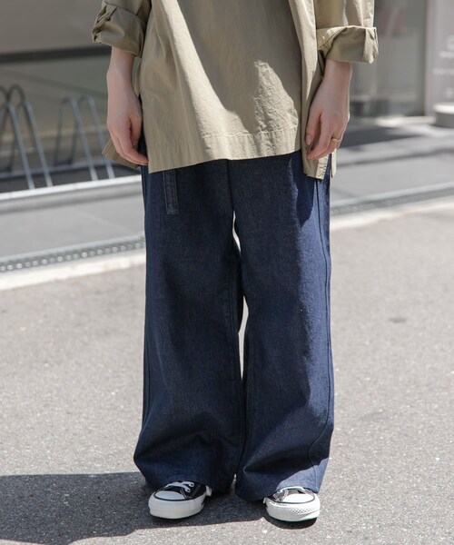 URBAN RESEARCH DOORS(アーバンリサーチドアーズ)の「FORK&SPOON JFデニムベルトセットルーズパンツ(デニムパンツ・レディース・ONEWASH/BLUE・1/2)」の18枚目の写真