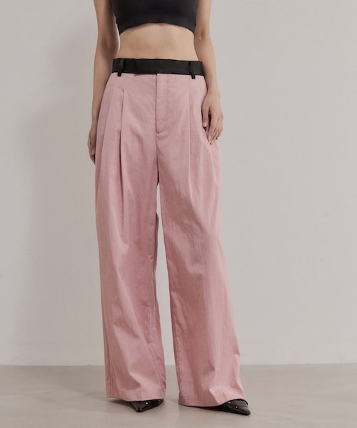 ADAM ET ROPE'（アダムエロペ）の「【EMOELLE】バイカラードレスパンツ（その他パンツ・レディース・ブラック/キナリ/ブルー系/オフホワイト/ブラウン/キャメル系/ベージュ系/グリーン系/ブラック系/カーキ系/ピンク系・34/36/38）」の16枚目の写真