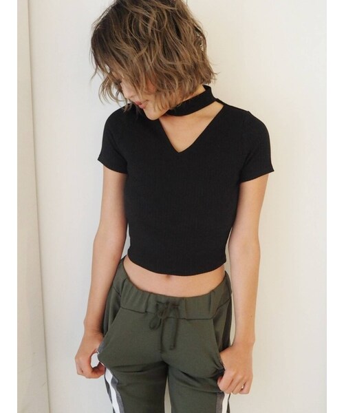 GYDA（ジェイダ）の「2WAYチョーカーTOPS（その他トップス・レディース・オフホワイト/ブラック/ベージュ/ピンク・F）」の7枚目の写真